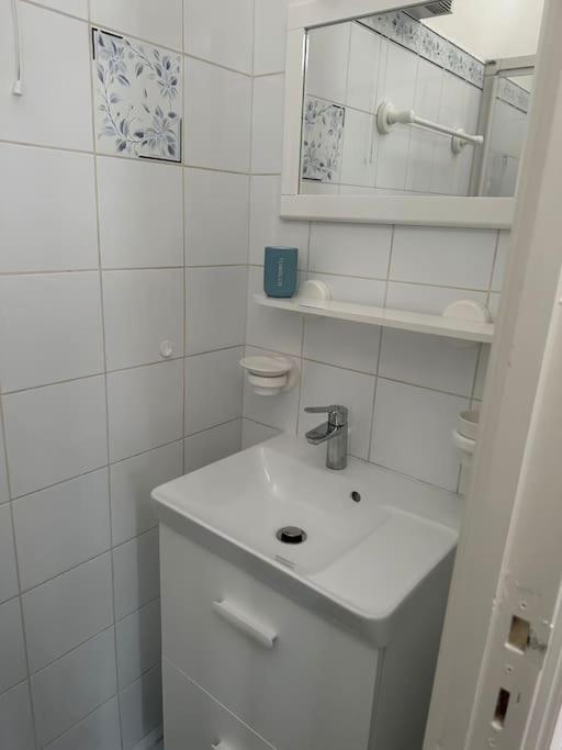 - Ax Les Thermes Apartment Ax-les-Thermes